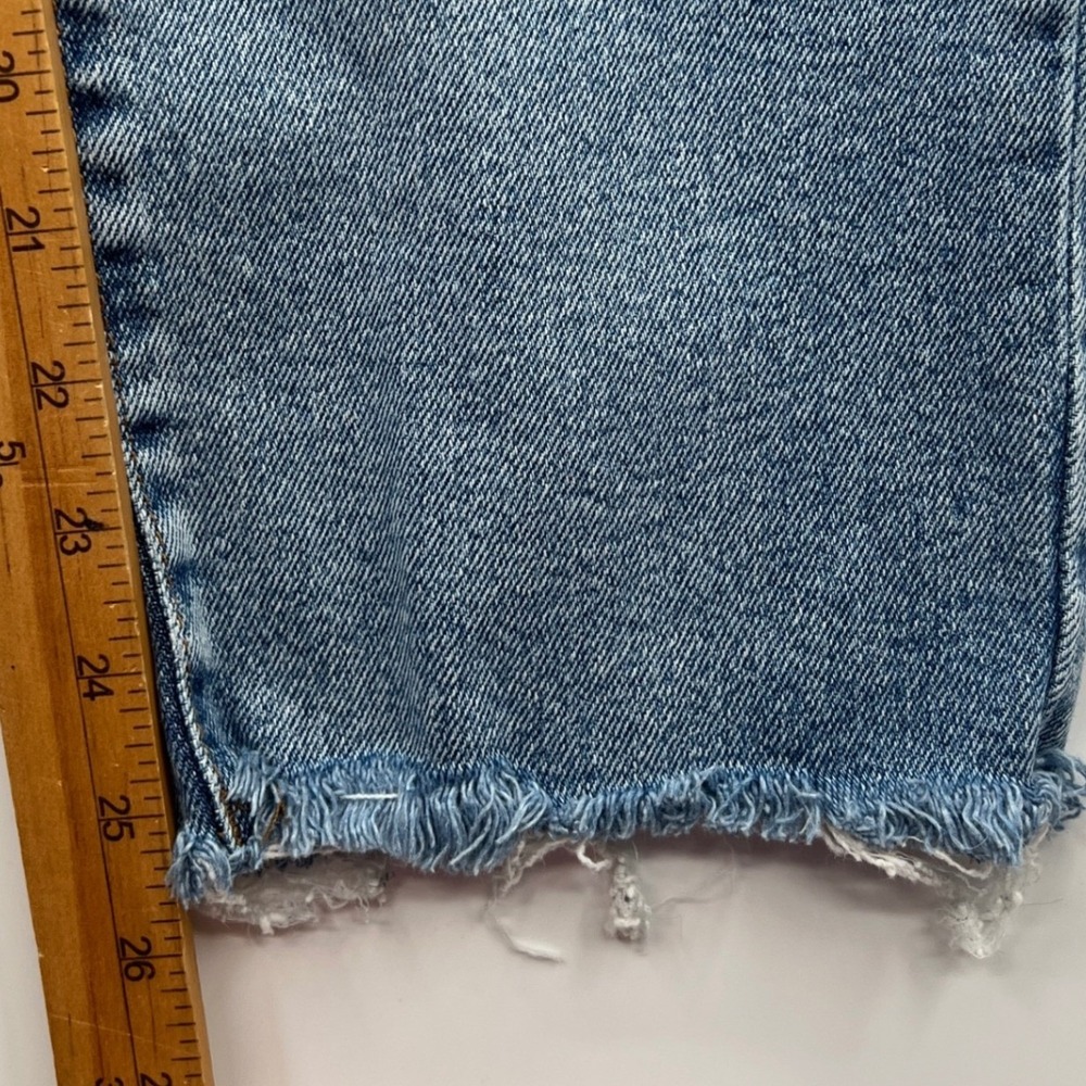Kensie Jeans The Slim Light Wash Distressed Denim Cropped Jeans Womens 10/30 - Picture 6 of 8